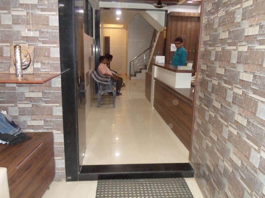 Hotel Madhusudan ทวารกา ภายนอก รูปภาพ