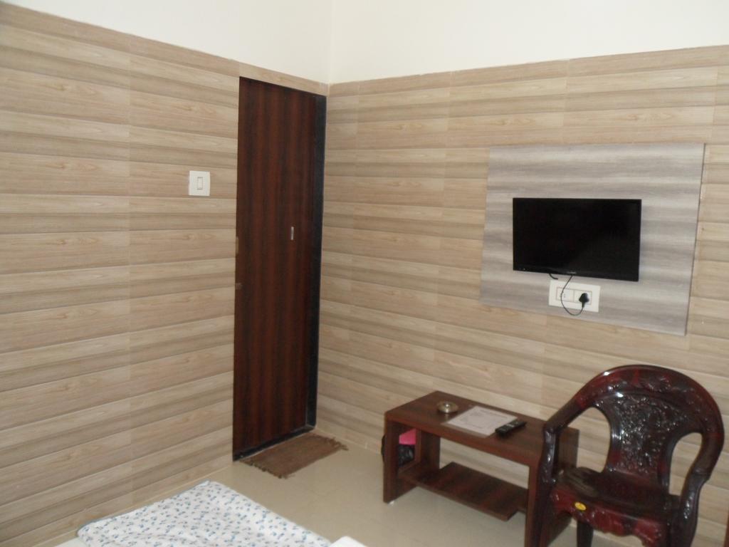 Hotel Madhusudan ทวารกา ห้อง รูปภาพ