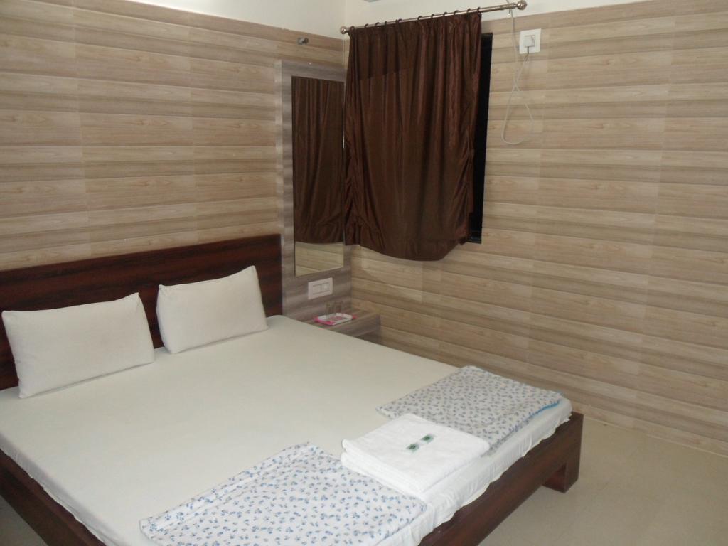 Hotel Madhusudan ทวารกา ห้อง รูปภาพ